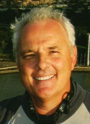 Michael Weis Headshot2